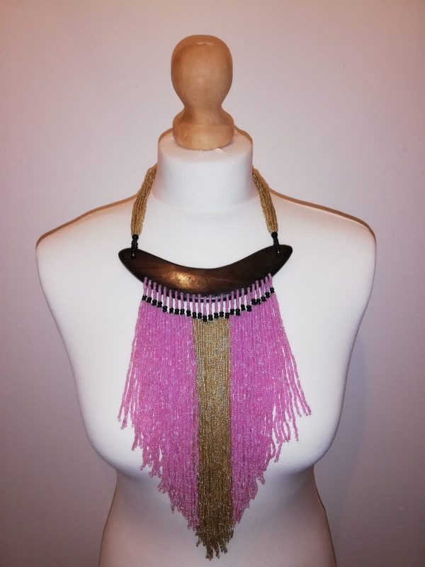 Collier en Bois d’ébène & perle Rose et Doré