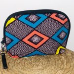 Pochette ovale en wax 1